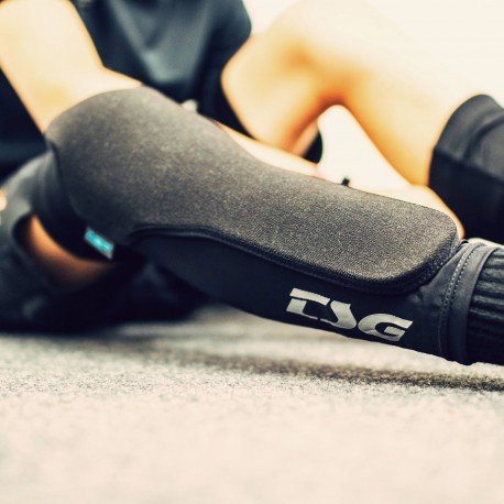 TSG Youth Knee-Sleeve Dermis Pro A Black 2020 - Knee Pad